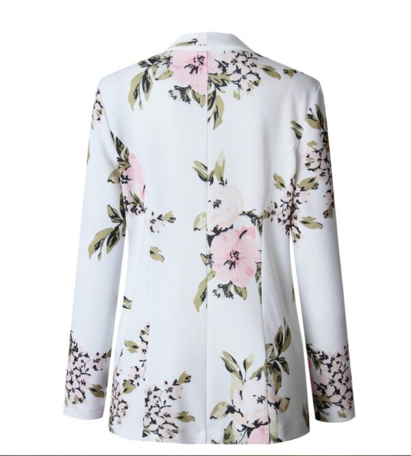 Chaqueta de primavera con estampado de flores A&P. - Imagen 5