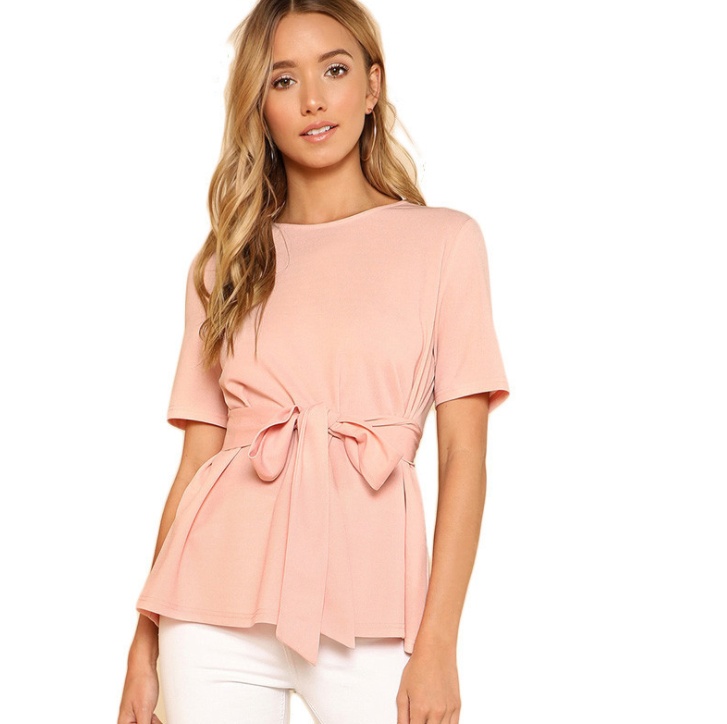 Blusa elegante con lazo A&P.