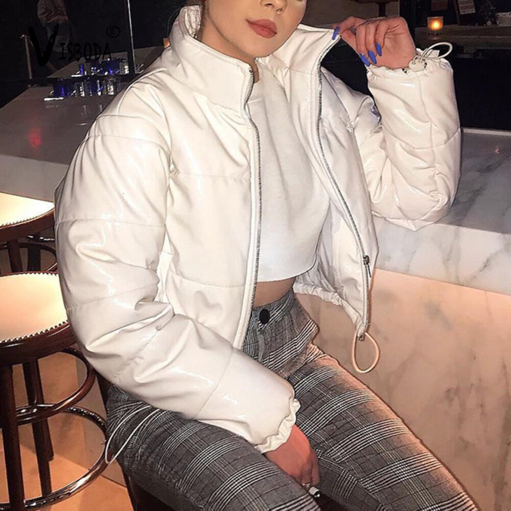 Short warm down jacket with drawstring
