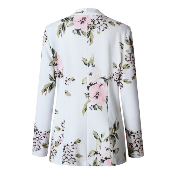 Chaqueta de primavera con estampado de flores A&P. - Imagen 4
