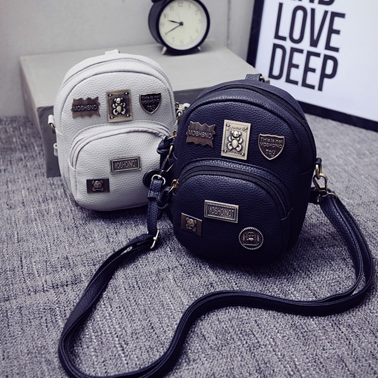 Spring bag women 2020 new version of Korean fashion tide badge, Mini Shoulder Bag vertical type square oblique cross packet