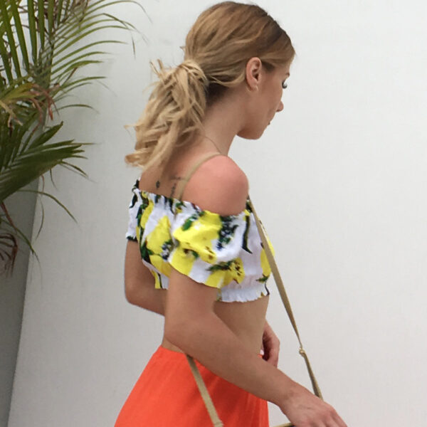 Top con estampado de flores A&P. - Imagen 9