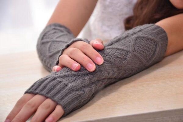 Yauvana Knitted Arm Warmers - Imagen 8